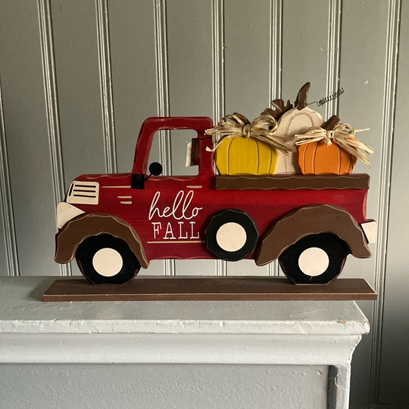 NWT Large- Hello Fall- Red Wooden Farmtruck with 3 Pumpkins Decoration w/ Base - Picture 11 of 17